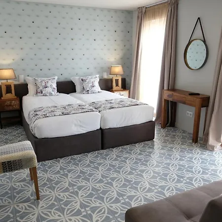 Royal * Прайя-да-Витория